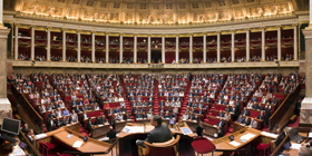 Photo de l'hémicycle lors de la séance d'ouverture de la XIIIe législature (26 juin 2007)